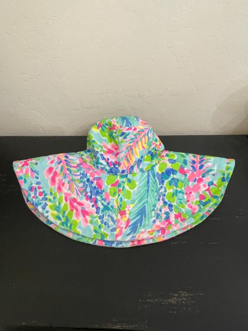 New Lilly Pulitzer Hat Catch The Wave Multi Beach Sun - Picture 3 of 8